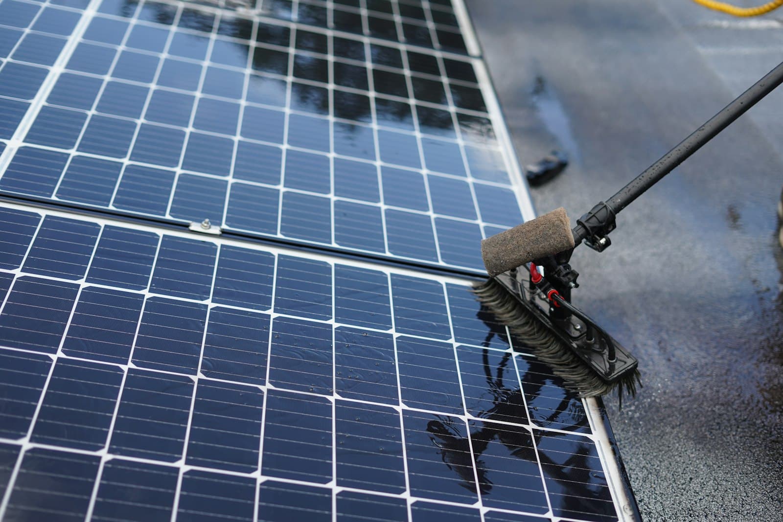 Window & Solar Cleaning in Roseville, Rocklin & Placer County, CA